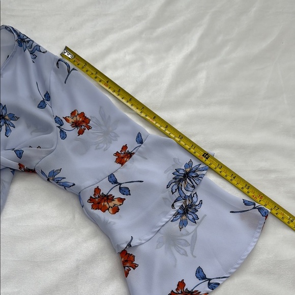 LUSH SIZE M | Floral V-Neck Blouse - Blue and Orange | Flare SLEEVE - Picture 6 of 7